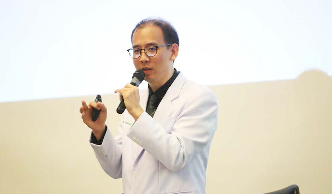 Health Talk to International Expat Club Pattaya on “World Arthritis Day 2022” on 16th October 2022.