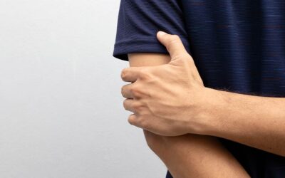 การฉีกขาดของเส้นเอ็นกล้ามเนื้อไบเซ็ปส์ส่วนปลาย (Distal Biceps Tendon Rupture)