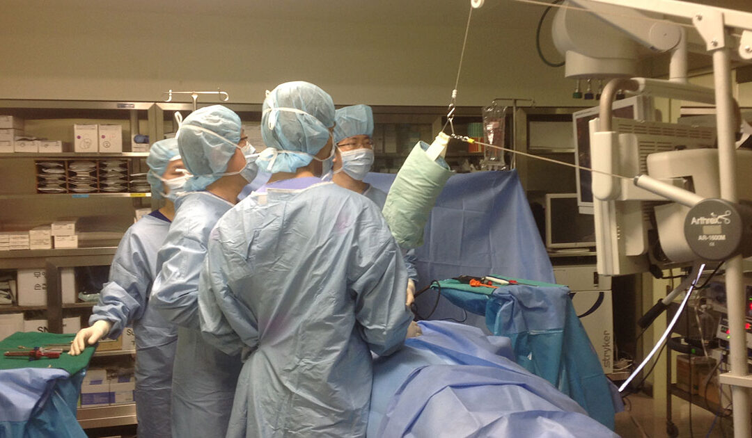 Visiting Professor Seung Ho Kim at Madi Shoulder Hospital, Seoul, South Korea (April 7–11, 2014)